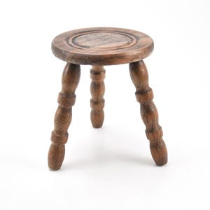 ChezBearFrance - Vintage French Small Round Wooden Stool Plant Stand Farmhouse Cottage Wood Tabouret Barn Milking Stool