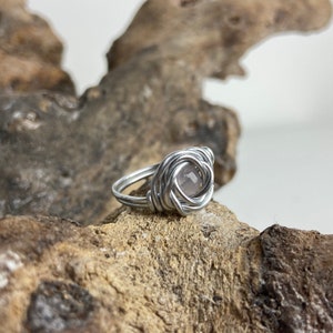 NGC 7129 - Anello in alluminio con pietra naturale; diverse pietre disponibili; anello fatto a mano; anello a forma di rosa; handmade ring