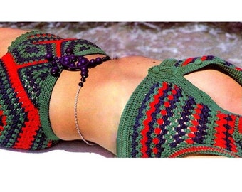 Vintage Crochet Pattern    Shorts and Cropped Top Play Suit Bikini Granny Squares 1970s Retro