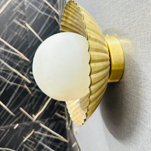 Art Deco Brass Shell Wall Sconce – Mid Century Modern Globe Light