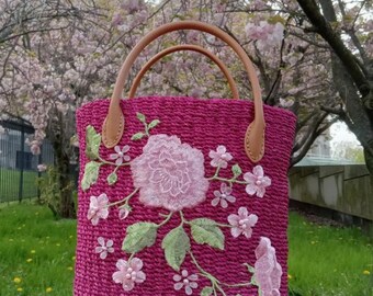 Pink Straw bag with pink floral applique. Genuine Rose Quartz & pearl Handstitched. Leather handles. Fully Lined. Hand Made in the USA