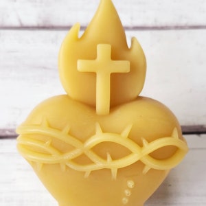 100% Natural Beeswax Sacred Heart of Jesus Candle