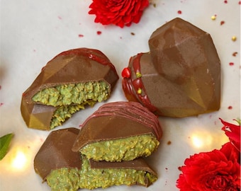 Heart Dubai Chocolate Bar - Limited edition | Pistachio Kunafa Chocolate Bar