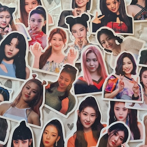 ITZY KPOP Sticker Pack | Yeji Ryujin Chaeryeong Lia Yuna | 5 10 15 20 Stück gestanzte Sticker Pack | Kpop Geschenke und Fanartikel