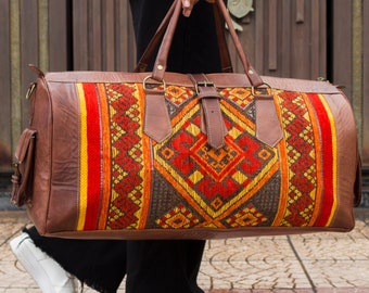 Personalized kilim travel bag, Carpet Leather Weekend Bag, briefcase kilim duffel bag, boho carpet bag, rug duffel bags, Vintage Carpet bags