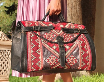 Personalized kilim travel bag, Carpet Leather Weekend Bag, briefcase kilim duffel bag, boho carpet bag, rug duffel bags, Vintage Carpet bags