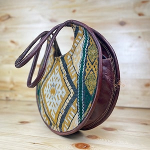 carpet shoulder bag, Carpet Bag Handles style for women, kilim leather handbag, western carpet bags, new design rug bag, gift for her