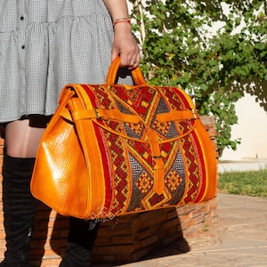 Personalisierte Kelim-Reisetasche, Teppich-Leder-Wochenendtasche, Kelim-Ledertasche, Boho-Teppichtasche, Aktentasche Damen-Teppichtasche, Geschenk für Sie