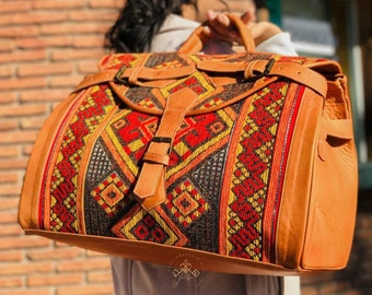 Personalized kilim travel bag, Carpet Leather Weekend Bag, briefcase kilim duffel bag, boho carpet bag, rug duffel bags, Vintage Carpet bags