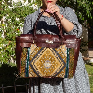Personalized carpet Bag Handles style for women, kilim leather handbag, carpet shoulder bag, kilim travel handbag, rug bag, gift for her