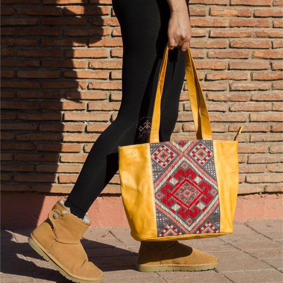Stylish Leather Tote Carpet Bag - Handmade Women's Fashion Shoulder Handbag, Unique Gift for Her, Red carpet tote bags for women
