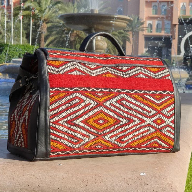 Large kilim travel bag, Moroccan Carpet Leather Weekend Bag, Vintage Carpet bag, briefcase kilim duffel bag, boho carpet bag, rug duffel bag image 6