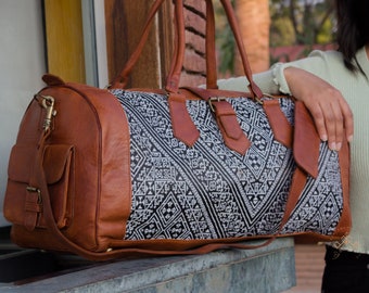 Moroccan leather Kilim travel bag, with berber fabric or Women and Men, kilim weekender bag, carpet bag weekender, Gift for Her