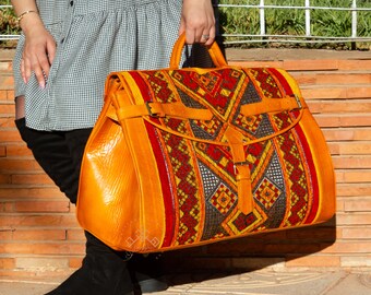 Personalized kilim travel bag, Carpet Leather Weekend Bag, briefcase kilim duffel bag, boho carpet bag, rug duffel bags, Vintage Carpet bags