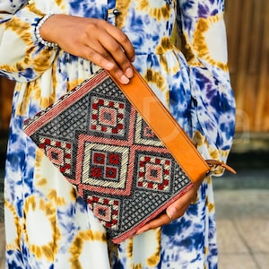 Bolso kilim, bolso capret de piel, bolso de mano alfombra, bolso tote alfombra, bolso tote kilim, bolso boho kilim, bolso de hombro boho, bolso kilim