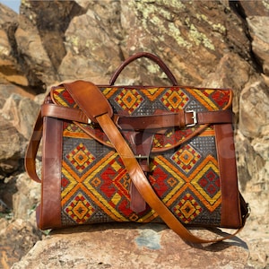 large kilim travel bag, Carpet Leather Weekend Bag, briefcase kilim duffel bag, boho carpet bag, rug duffel bags, Vintage Carpet bags.