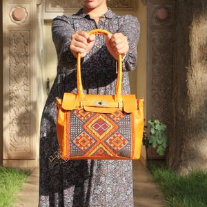women kilim tote bag, moroccan carpet leather handbag, kilim travel handbag, kilim design red tote bag, carpet shoulder bag, Gift for her image 10