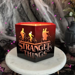 キャンドル　ストレンジャーシングス Strangers Things Candle - Etsy