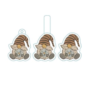 Spring Gnome Keyfob snaptag feltie Machine embroidery design / Gnome keyfob / Spring flower gnome / gnome keychain