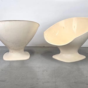 Fauteuil Raphael Raffal, style vintage années 60, coque en plastique tulipe, inspiration spatiale