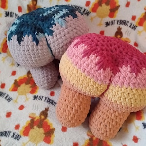 Spike Stitch Booty Pillow *Crochet pattern ONLY*