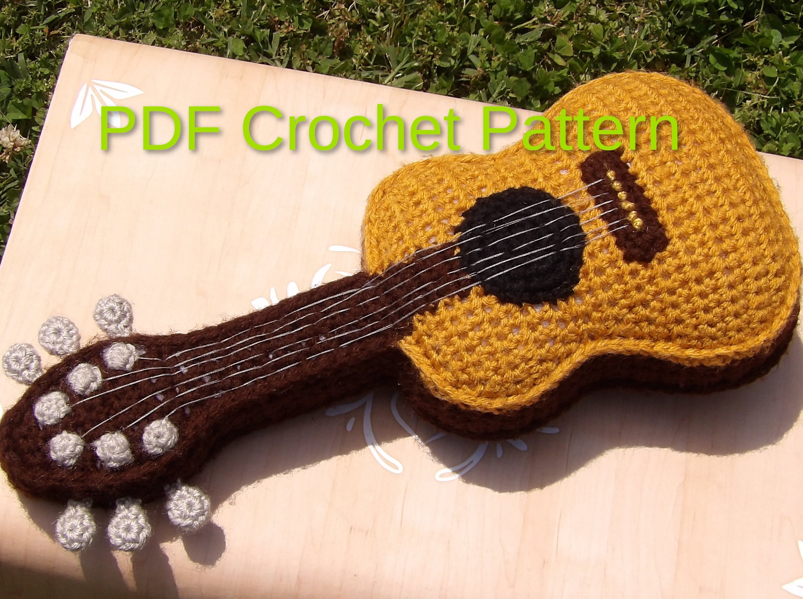 Guitare Amigurumi Modèle au crochet uniquement -  France