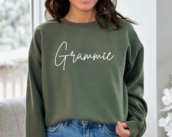 Grammie Sweatshirt, Grammie Sweater, New Grandma Shirt, Pregnancy Announcement, Grandma Shirt, New Grammie gift, Grandma Gift