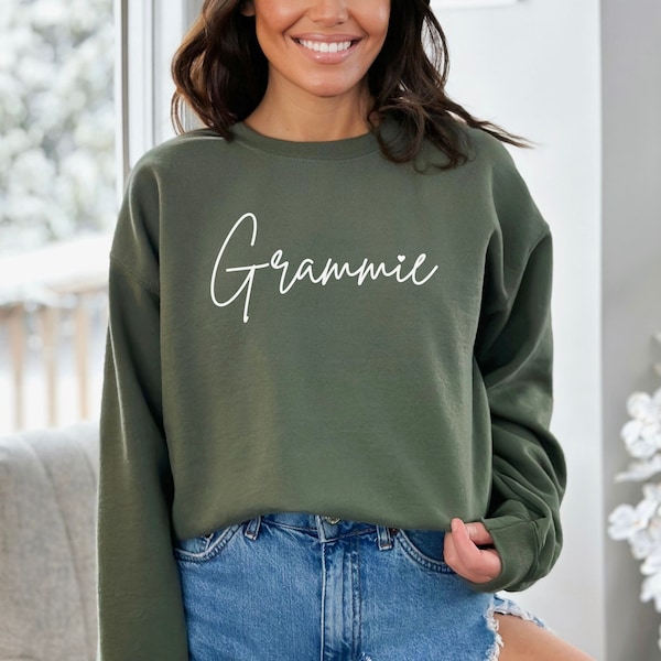 Grammie Sweatshirt, Grammie Sweater, New Grandma Shirt, Pregnancy Announcement, Grandma Shirt, New Grammie gift, Grandma Gift