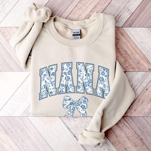 Nana Sweatshirt, Grandma Sweatshirt, Mother&#39;s Day Gift, Gift For Mother, Pregnancy Announcement Reveal, New Grandma Sweatshirt, Nana Shirt