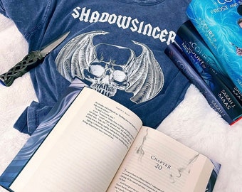 Schattensänger Azriel Denim Tee ist das perfekte Fantasy Romance Buch Geschenk für einen ACOMAF ACOWAR Liebhaber