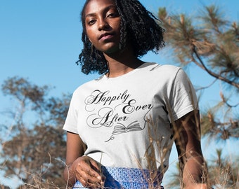 Happily Ever After Tシャツはロマンス本好きの方にぴったりのロマンス本ギフトです