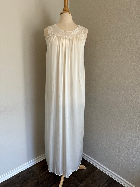 Vintage 60's bridal lingerie robe and slip set, 100 n… - Gem