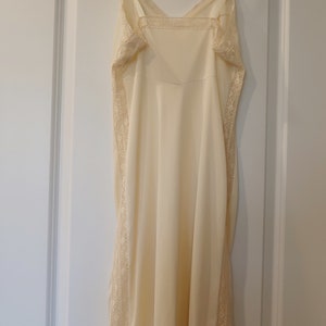 Vintage 60's Nude Lace Slip Movie Star Brand, Size 34, 100 Nylon, Made