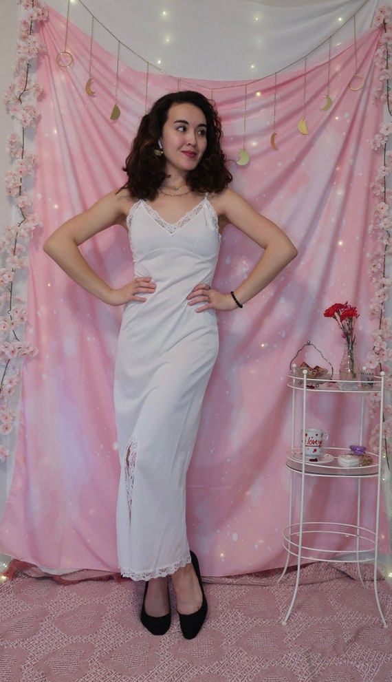 Vintage 70's / 80's white lace lingerie gown, size