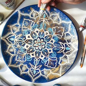 Handmade, hand-painted decorative plate with classical motifs decorated mandala with geometric lines 30cm / 11,8 inch