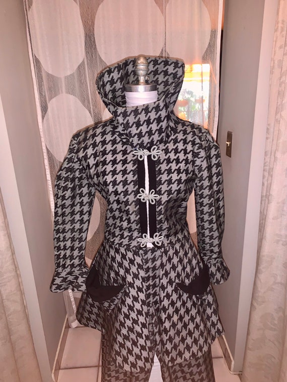 Houndstooth pattern pant suit - image 2