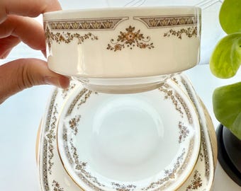 Vintage Set Custom Royal Doulton Fruit Cup and Saucer – for Wardair Airlines 1960s