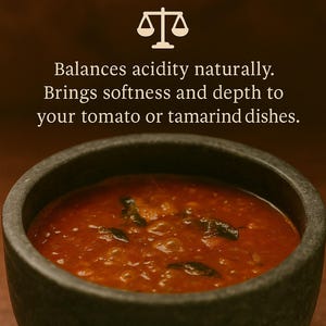 Soapstone cookware bowl filled with tomato curry — highlighting its natural alkalinity that balances acidity and enhances flavors in tomato or tamarind dishes. Non-toxic, no Teflon, perfect for healthy slow cooking.