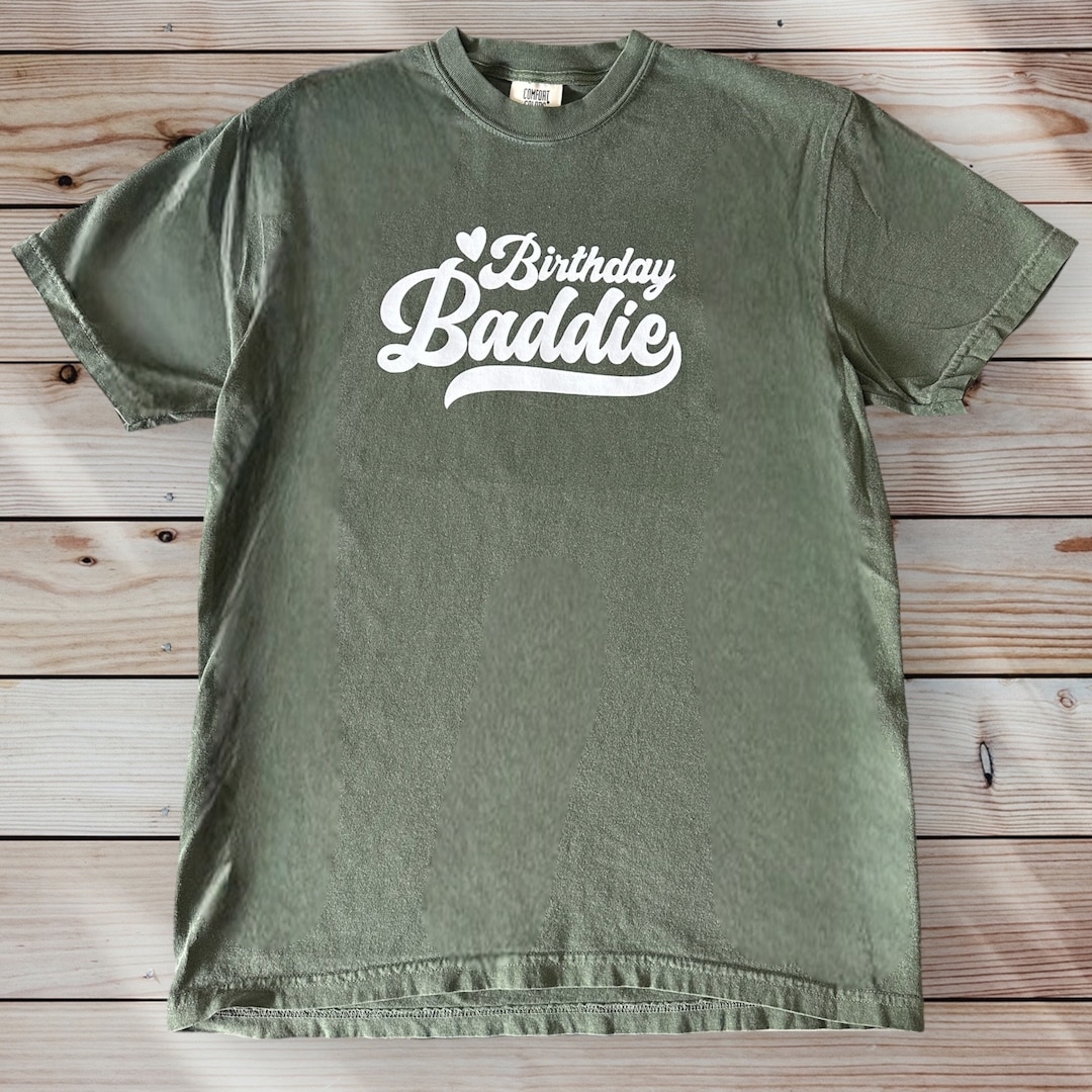 BORN BADDIE VINTAGE TEE