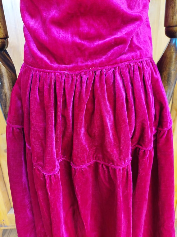 20s raspberry red silk velvet scallop hem dress - image 9