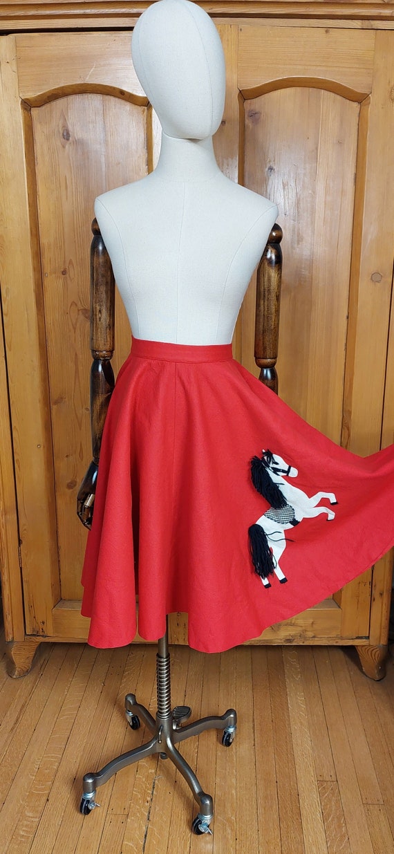 50s red felt circle skirt novelty horse applique r