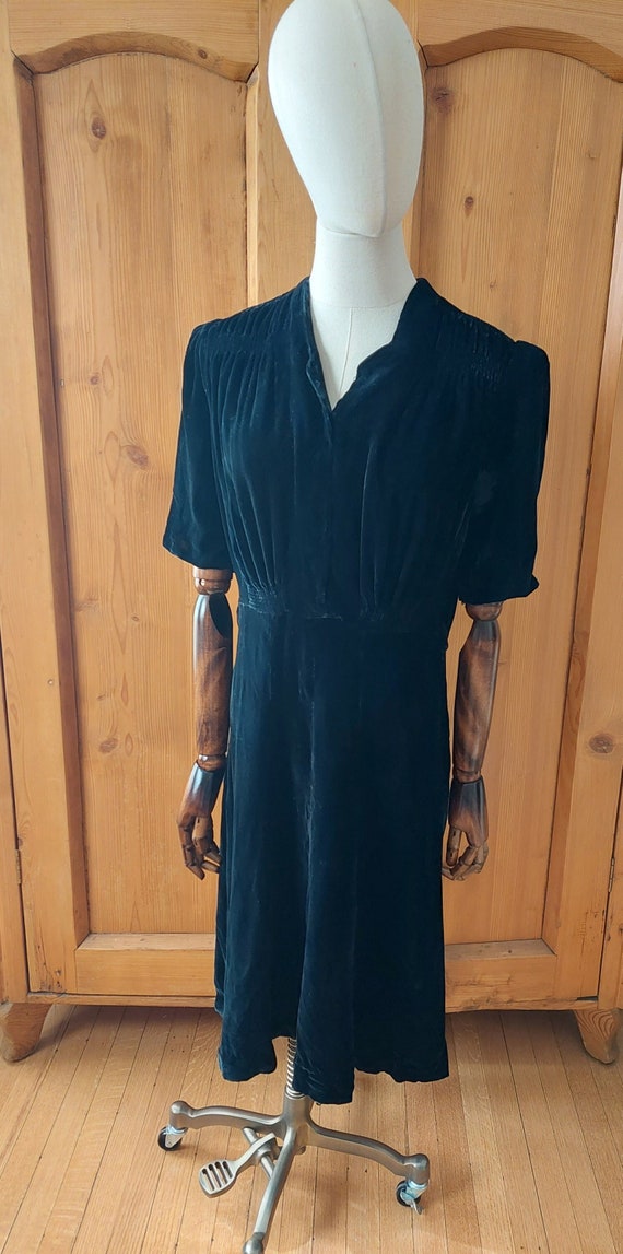 Vintage 40s black velvet dress