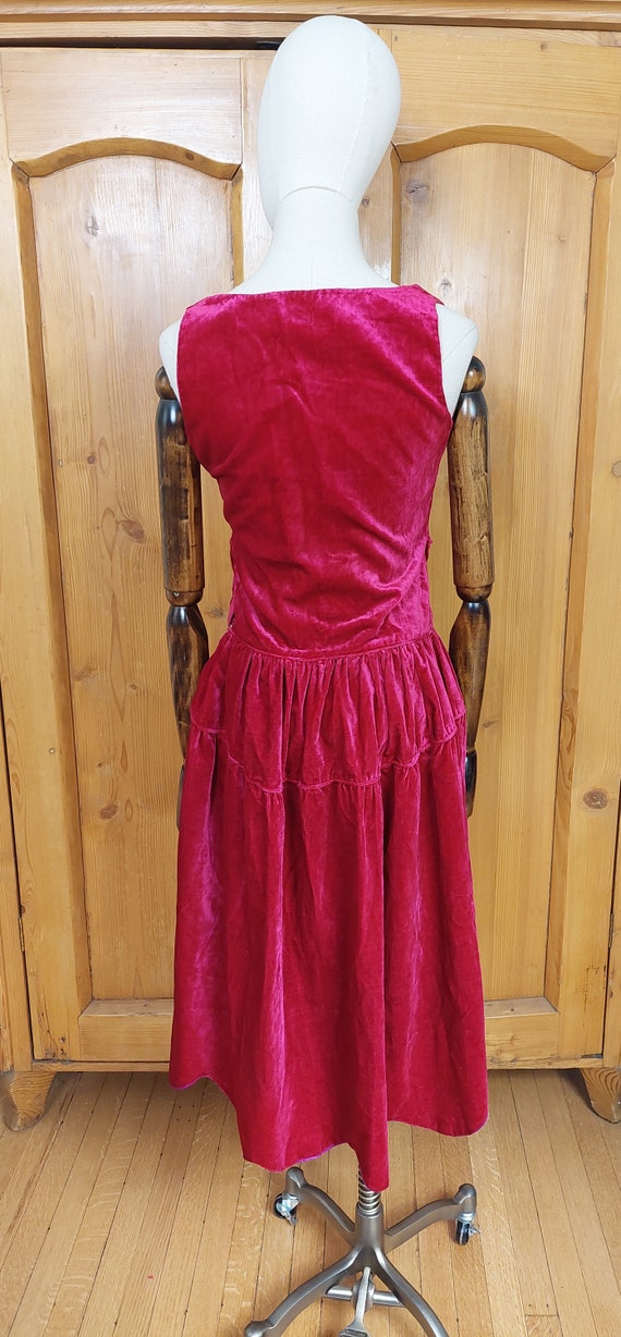 20s raspberry red silk velvet scallop hem dress - image 6