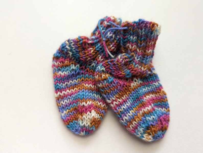 Baby socks knitted first socks 10 cm 3-6 months pastellbunt