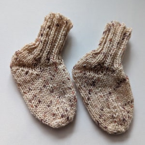 Babysocken gestrickt 12 cm 6-9 Monate Gr. 18/19 beige braune Punkte