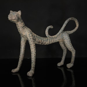 Antique Cheetah Bronze Figurine , Cheetah Animal Sculpture, Cheetah Bronze Statue, Bronze Deco, Home Decor, Birthday Gift , Animal Figurines