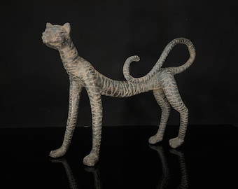 Antique Cheetah Bronze Figurine , Cheetah Animal Sculpture, Cheetah Bronze Statue, Bronze Deco, Home Decor, Birthday Gift , Animal Figurines