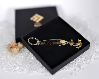 Maritime car mirror decoration with anchor, real gold plated with diamond engraving and leather strap and key ring in a gift box