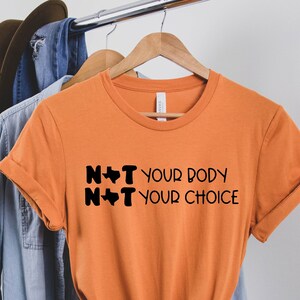 Don&#39;t Mess With Texas Women T-Shirt: Texan Mom Gift