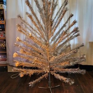 6.5ft Peco brand vintage aluminum tree with color light image 5